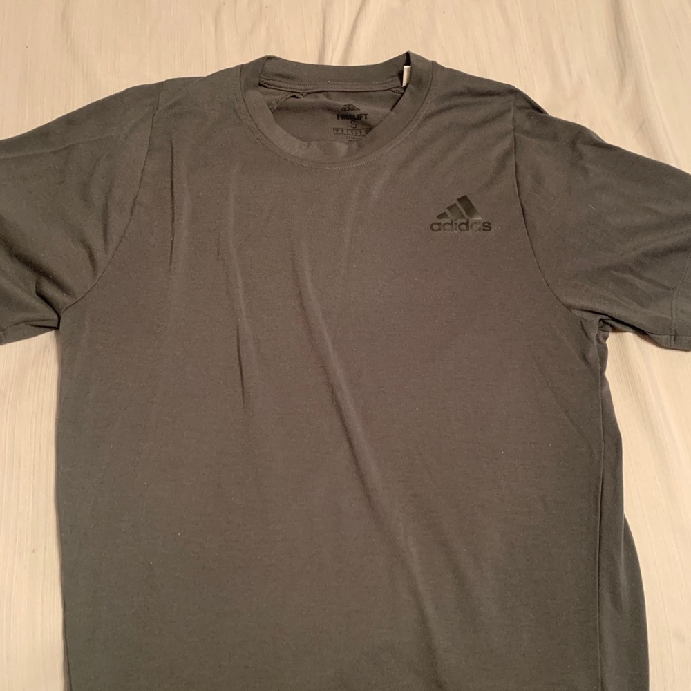 Men’s Adidas shirt sleeve